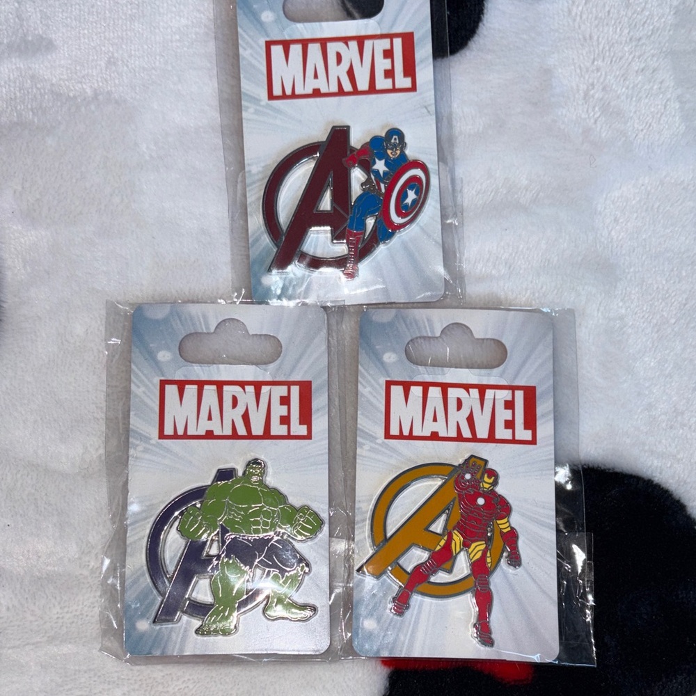 Marvel Avengers Pin Trio